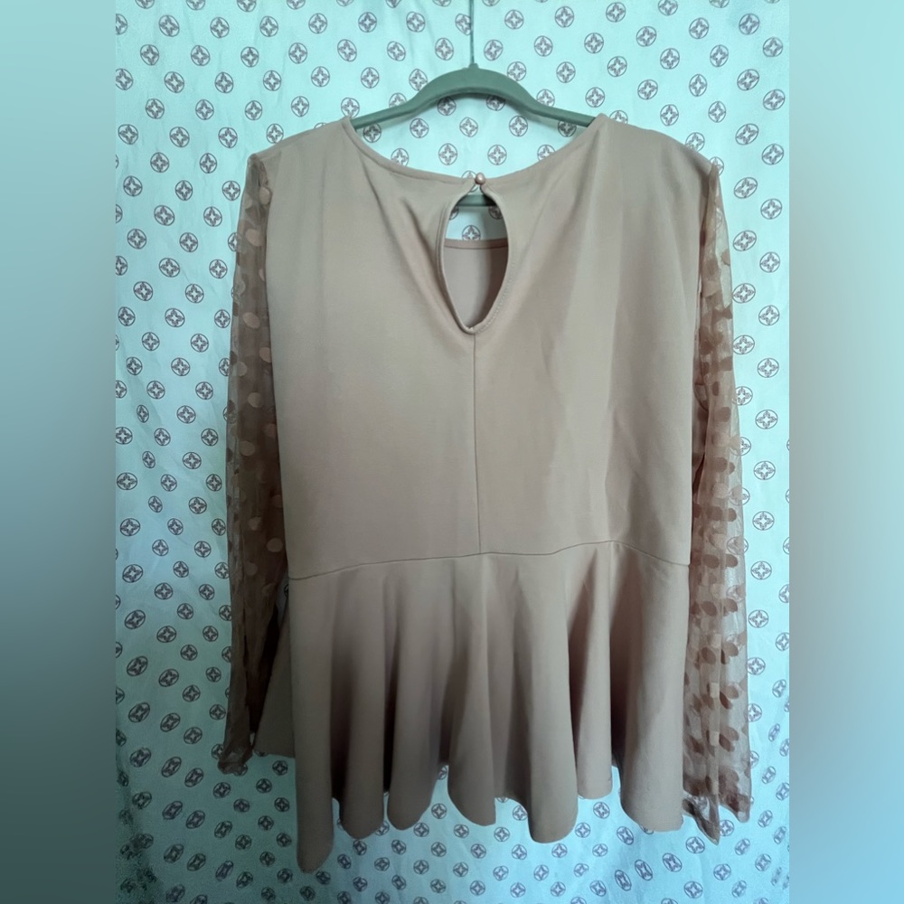 Shein top - Picture 2 of 3